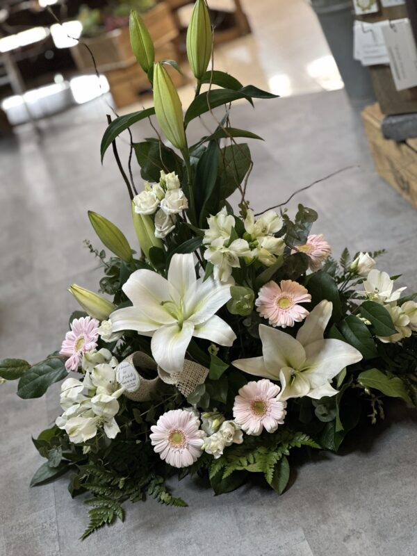 Gerbes de pied de cercueil tons Blancs & Roses
